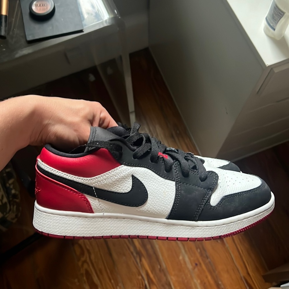 Nike Air Jordan 1 Low Black Toe